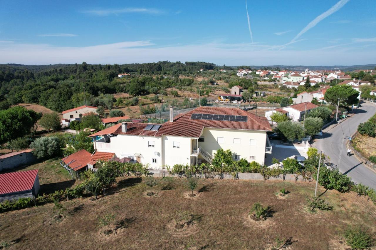 A Casa Amarela Apartment Pinheiro de Coja Exterior photo